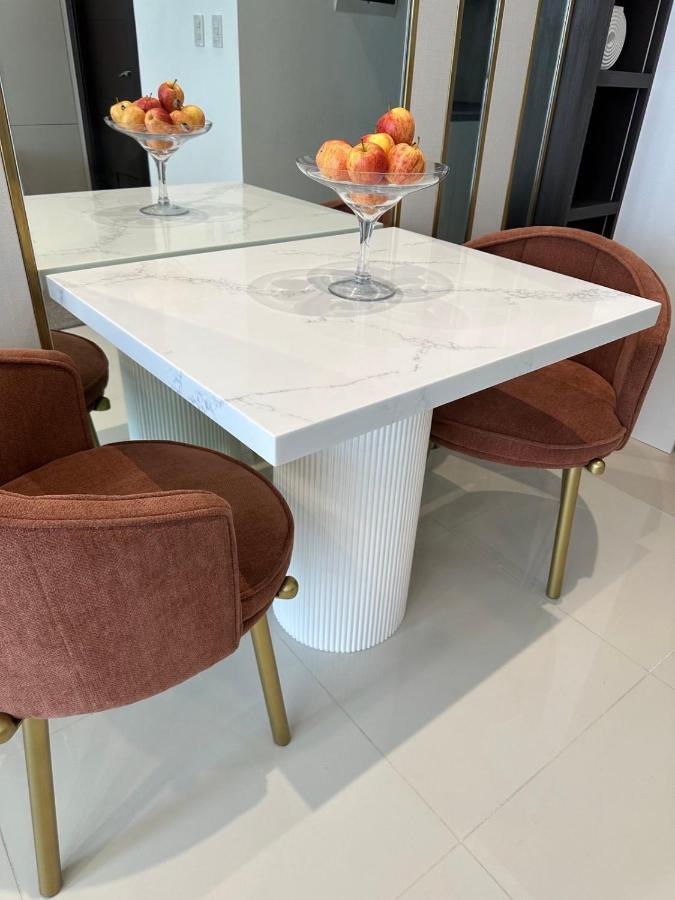 Uptown Parksuites Bgc Тагиг Экстерьер фото
